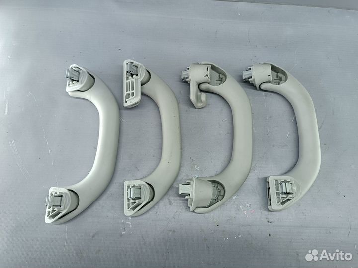 Ручка потолка Skoda Rapid