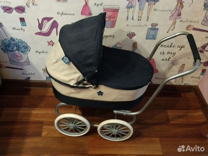 Коляска для кукол