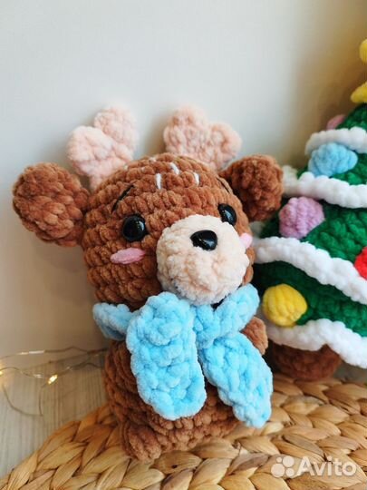 Вязаные игрушки олень