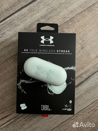 Спортивные наушники Bluetooth JBL Under