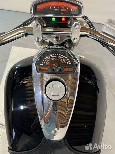 Suzuki Boulevard M109R Год 2008