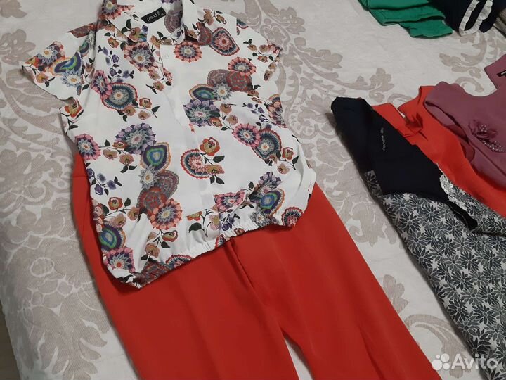 Большой пакет женской одежды