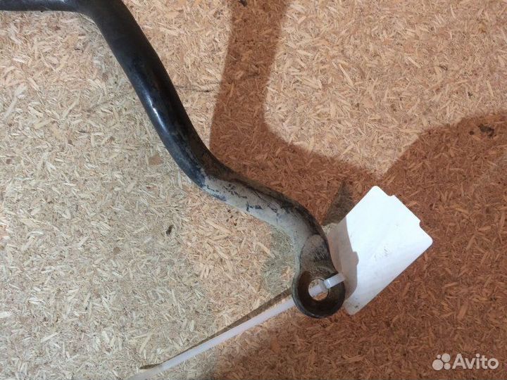 Стабилизатор передний Mitsubishi Carisma DA 1999