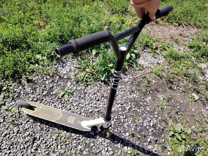 Трюковой самокат