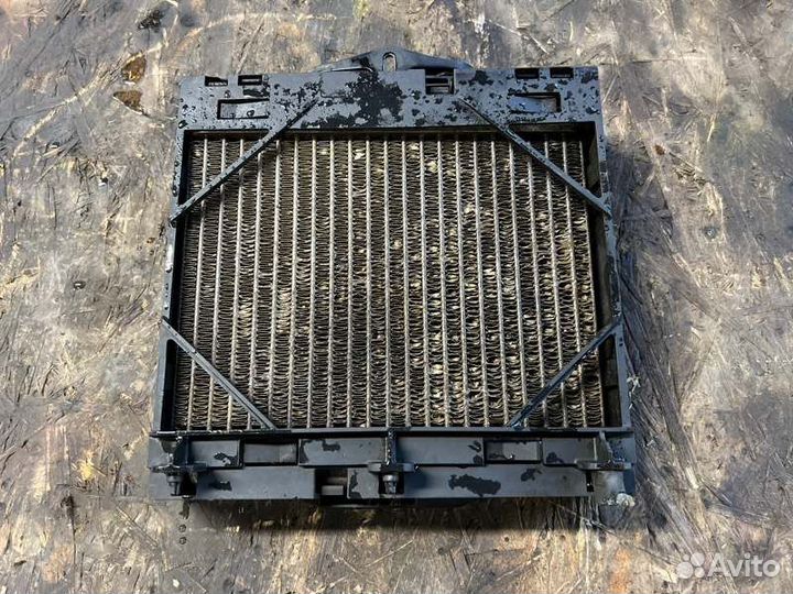 Радиатор масляный Bmw 7-Series F01 N63B44 2008