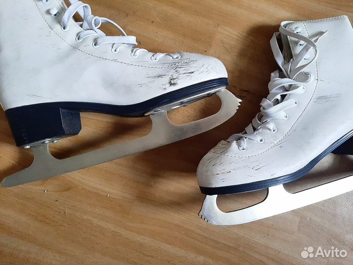 Коньки женские фигурные 41 размера бу