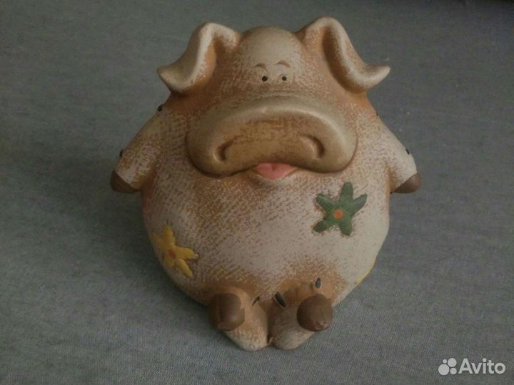 Статуэтки, фигуры из керамики и пр