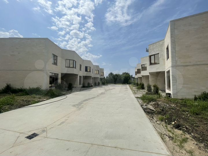 Таунхаус 102 м² на участке 1,5 сот.