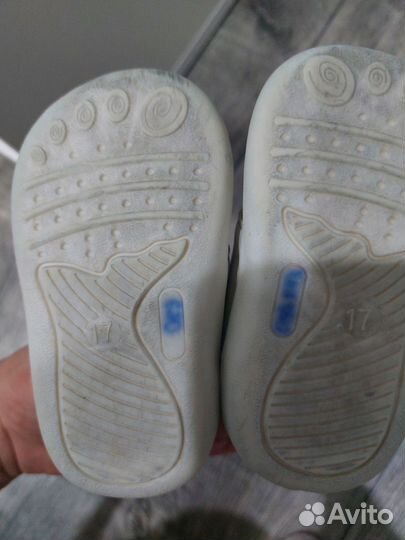 Кроссовки для девочки