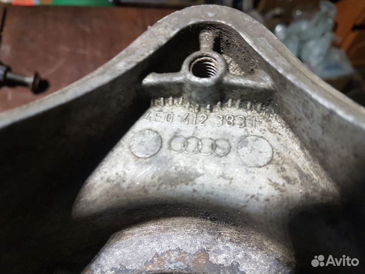 Опора переднего амортизатора ауди а8 д3 4е