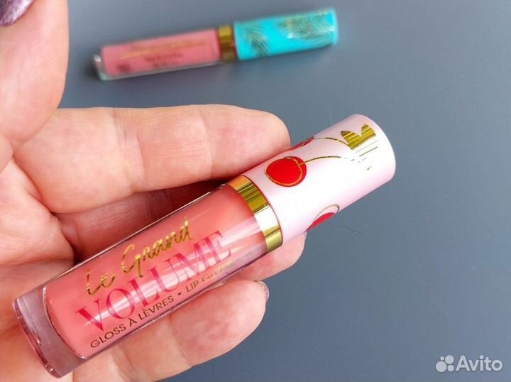 Блеск для губ Vivienne Sabo