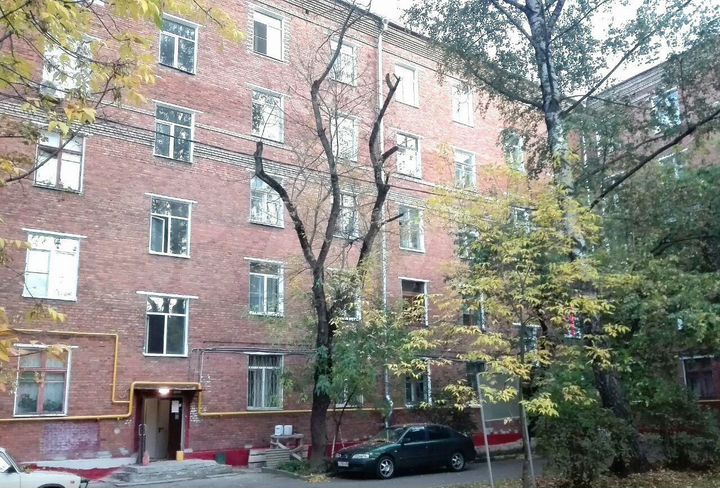 Комната 14,7 м² в 5-к., 1/9 эт.