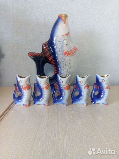 Графин штоф рыба с рюмками городница