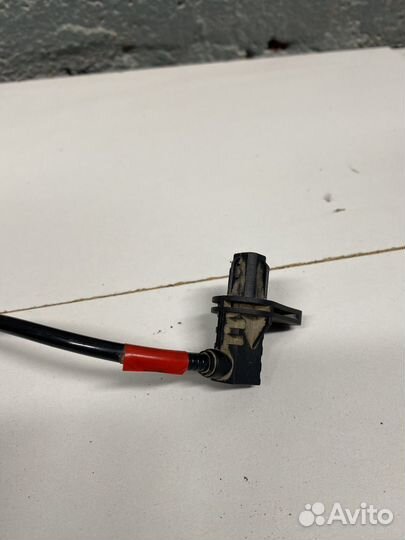 Hyundai solaris 1 Kia rio 3 датчик ABS передн прав