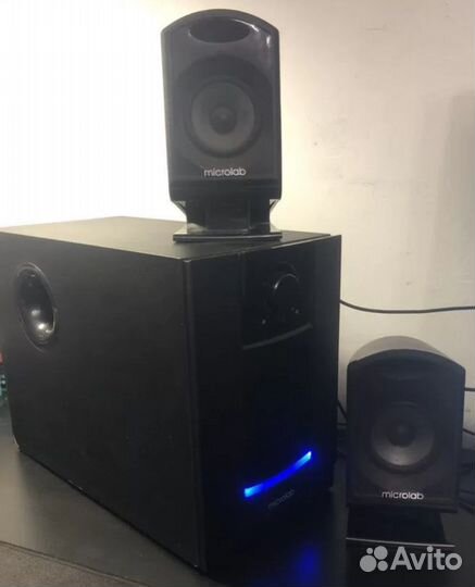 Сабвуфер и колонки Microlab M-800