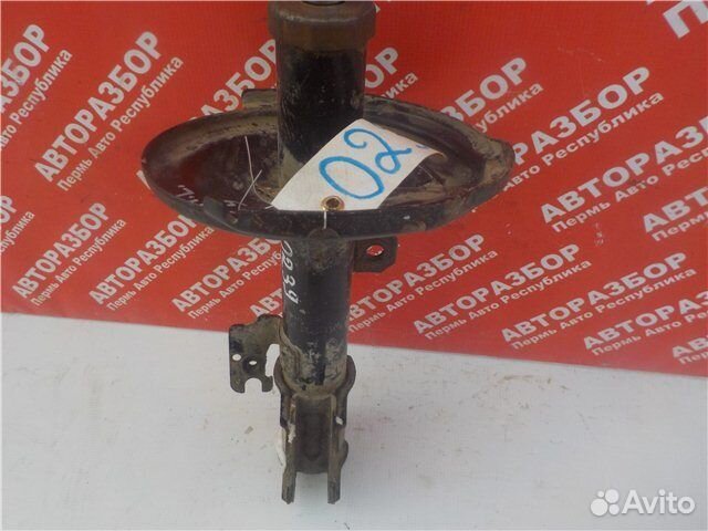 Амортизатор передний левый Lexus Rx 330 MCU35