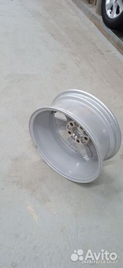 Литой дискR 16