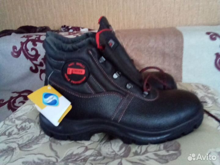 Ботинки р.45