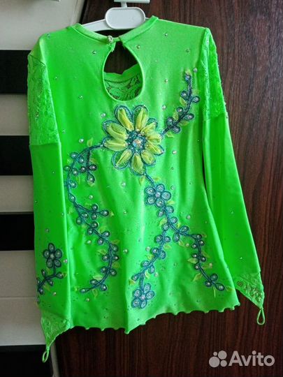 Продаю купальник для художественной гимнастики