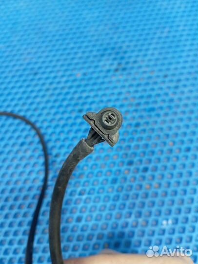 Форсунка омывателя лобового стекла Chevrolet Cruze