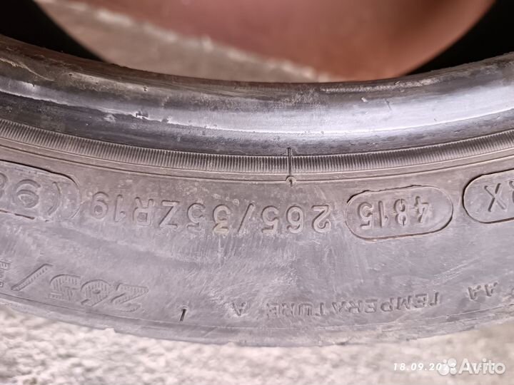 Michelin Pilot Sport Cup 2 265/35 R19