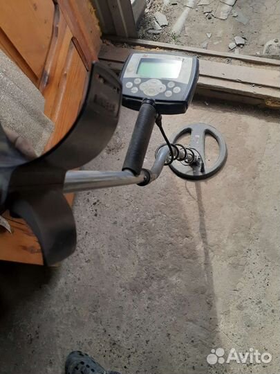 Металлоискатель minelab