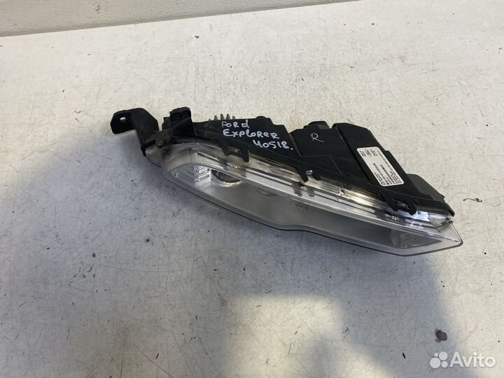 Ford Explorer c 2018 - птф правая (ходовой огонь)