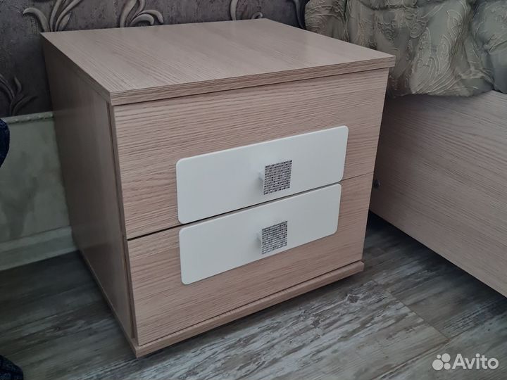 Тумба прикроватная 2 шт