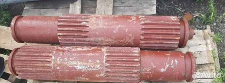 Вал боковой П/Ш 1080.33.51