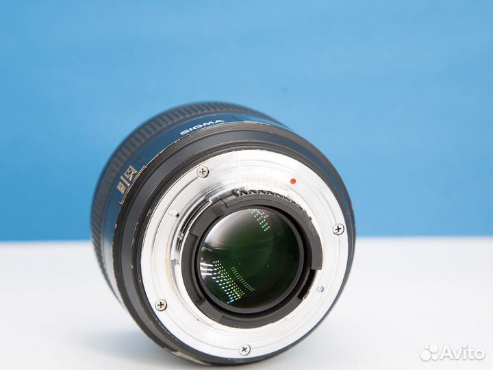 Sigma AF 30mm f/1.4 Nikon F