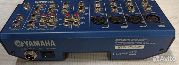 Yamaha MG10/2 микшерный пульт