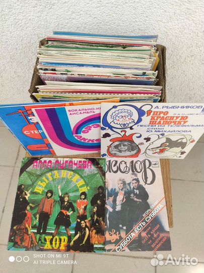 Грампластинки маленькие, 55 штук