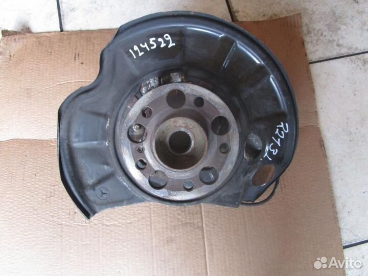 Кулак подвески задний левый w221 S-class 273.924