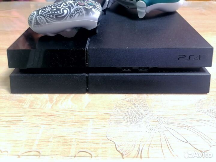 Игровая приставка PS4 fat