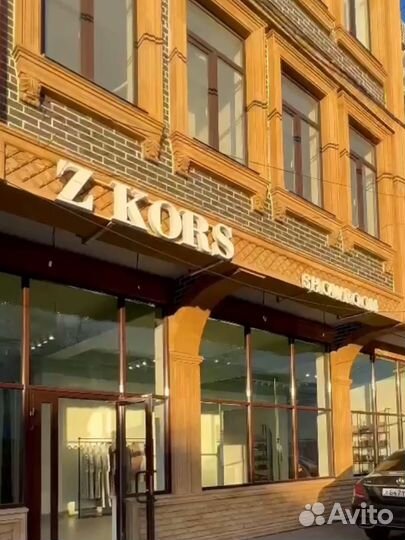 Продавец консультант 2/2