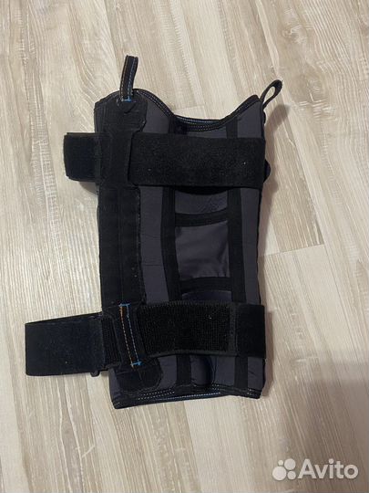 Бандаж на коленный сустав