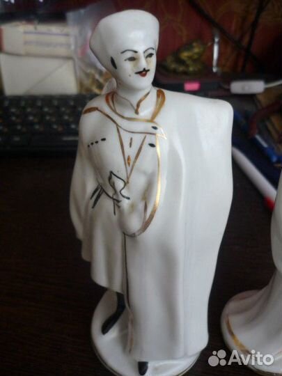 Горец и Горянка парная статуэтка. Советский фарфо