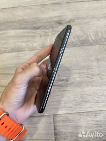 iPhone X, 256 ГБ