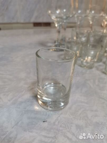 Посуда (стаканы, фужеры, рюмки, кружки)