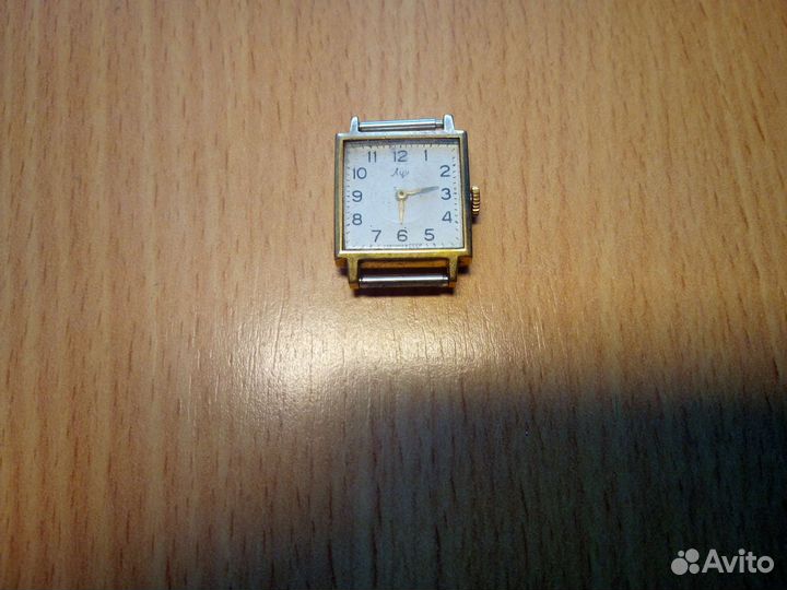 Часы СССР. Обе 