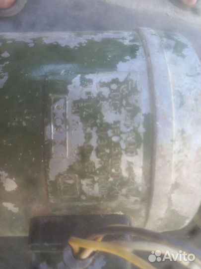 Электродвигатель с редуктором 220/380