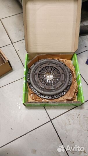 Маховик сцепление kia/Hyundai, 232002g210