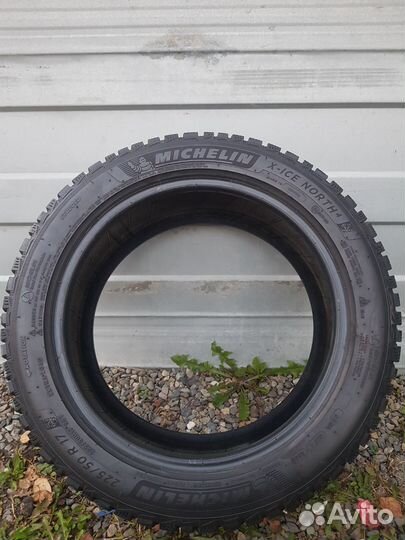 Michelin X-Ice North 4 225/50 R17 T