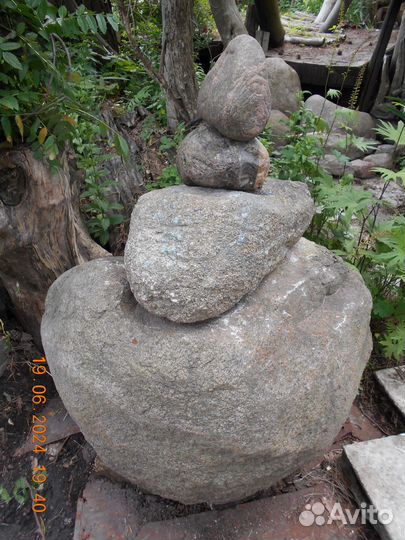 Природный валун