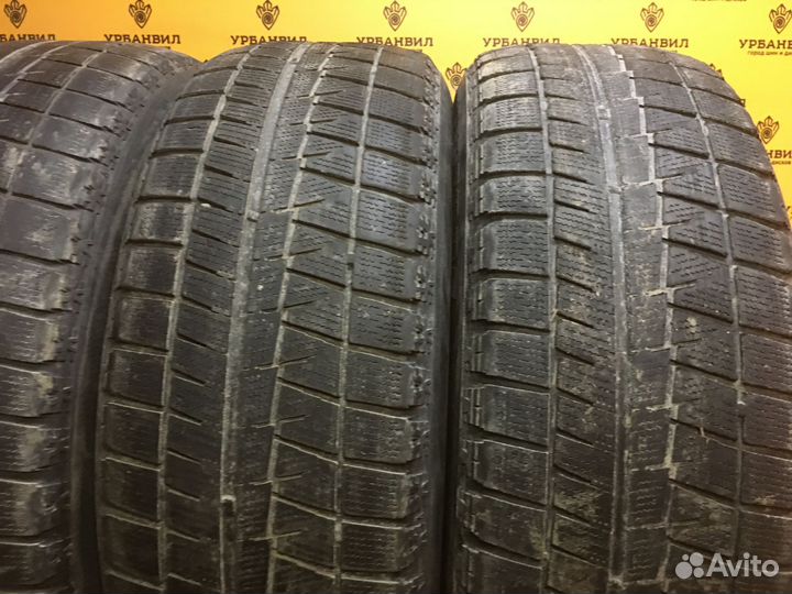 Bridgestone Blizzak Revo GZ 225/60 R17 99S