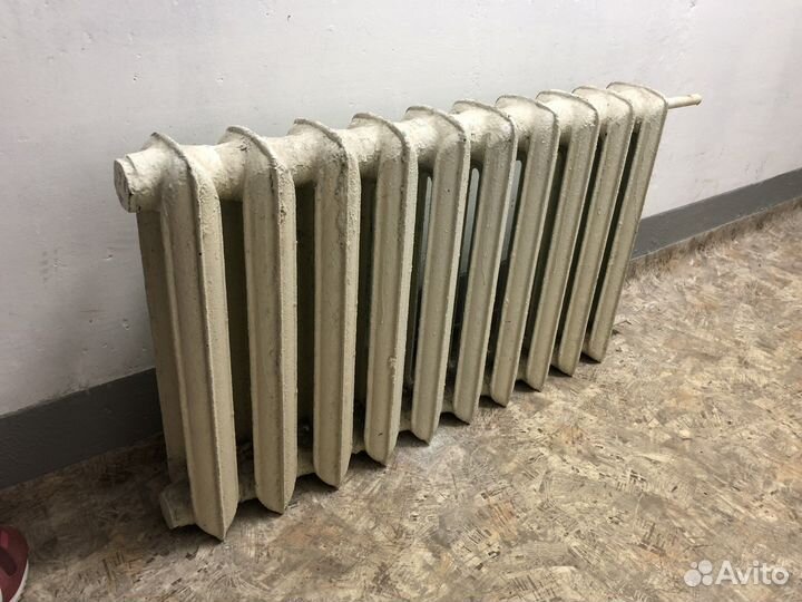 Батарея чугунная немного б/у