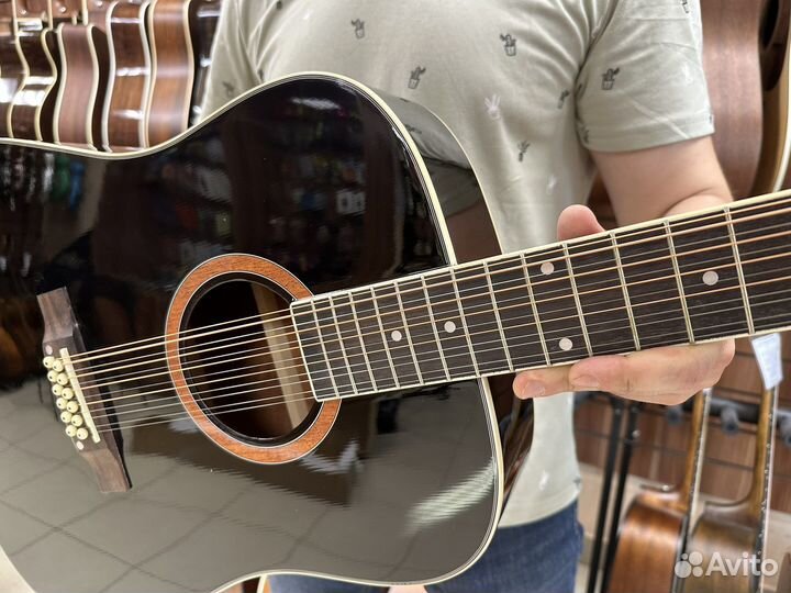 Гитара двенадцатиструнная черная б/у