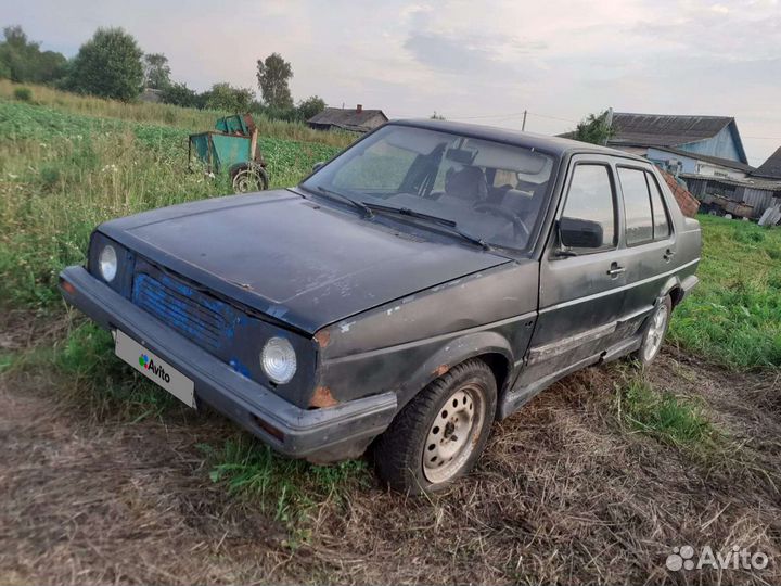 Volkswagen Jetta 1.6 МТ, 1989, битый, 200 000 км