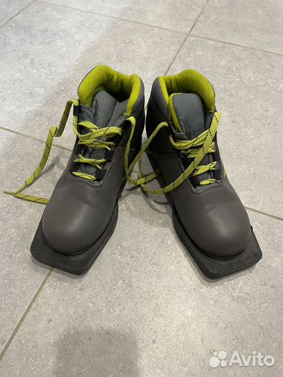Лыжные ботинки 34р