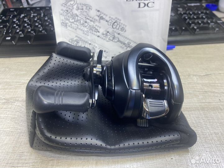 Shimano 17 exsence DC xg Left